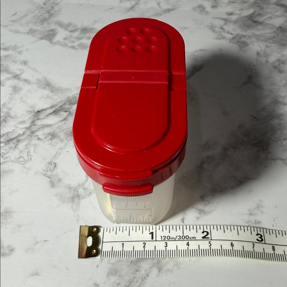 Red and Clear Food Storage Container - Picture 8 of 8